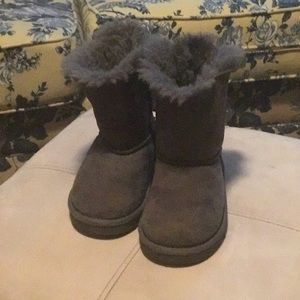 UGG Bailey Bow II Boot toddler size 9